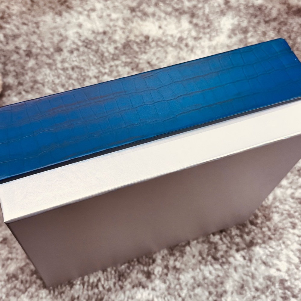 Jimmy Choo Man Blue Textured Storage Box - Picture 4 of 6